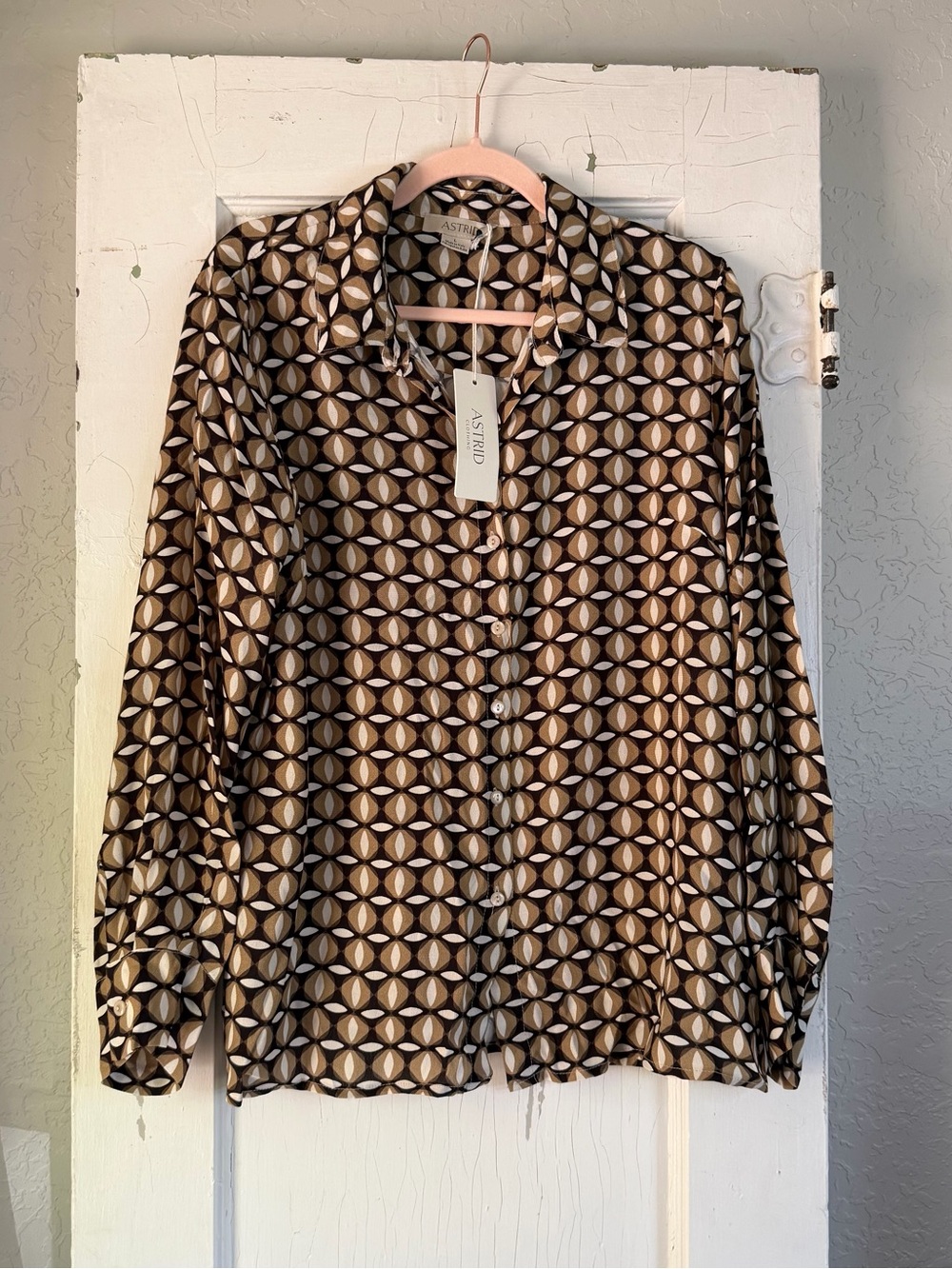 Astrid Clothing‎ NWT Geometric Print Button-Down Blouse Size Large